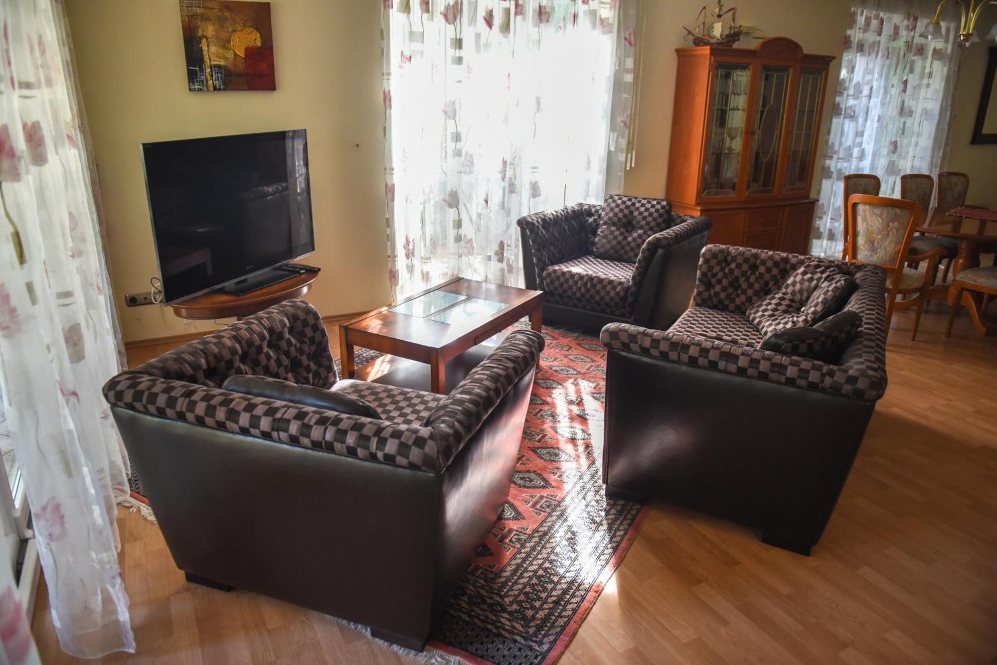 Amore Apartmanhaz Siofok Bagian luar foto