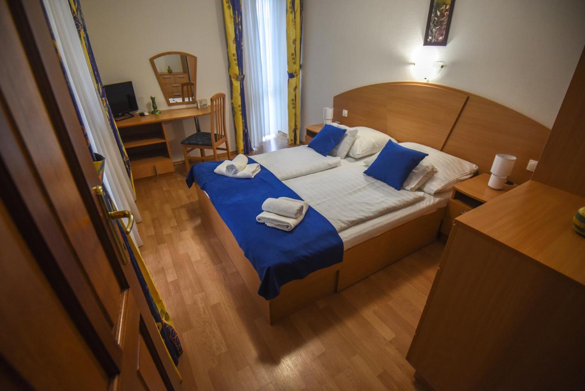 Amore Apartmanhaz Siofok Bagian luar foto
