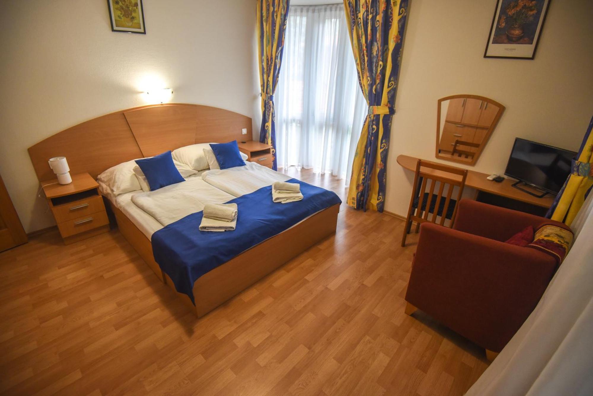 Amore Apartmanhaz Siofok Bagian luar foto