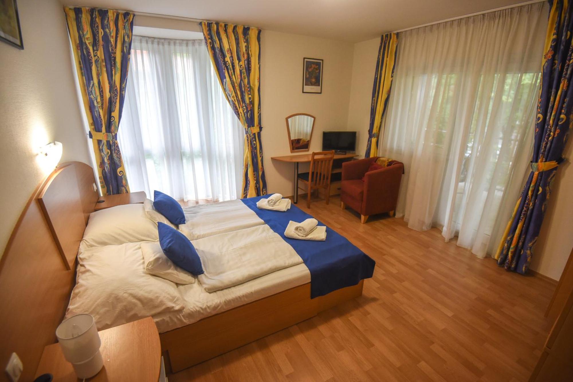 Amore Apartmanhaz Siofok Bagian luar foto