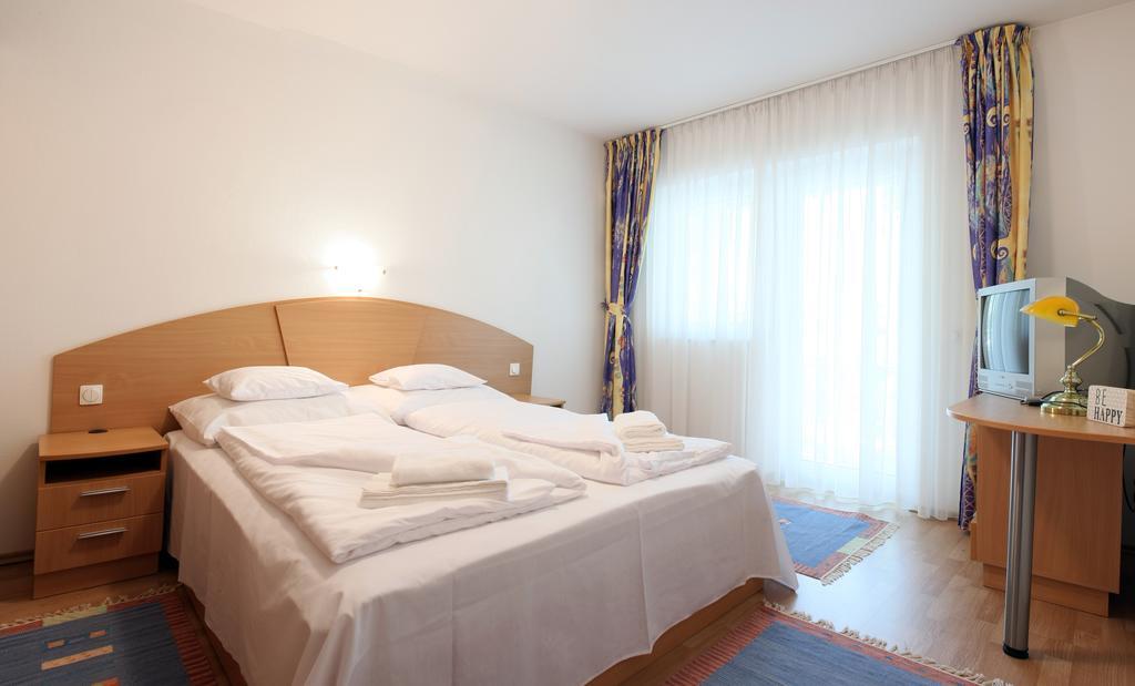 Amore Apartmanhaz Siofok Bagian luar foto
