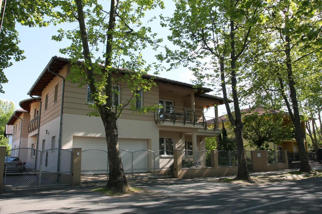 Amore Apartmanhaz Siofok Bagian luar foto